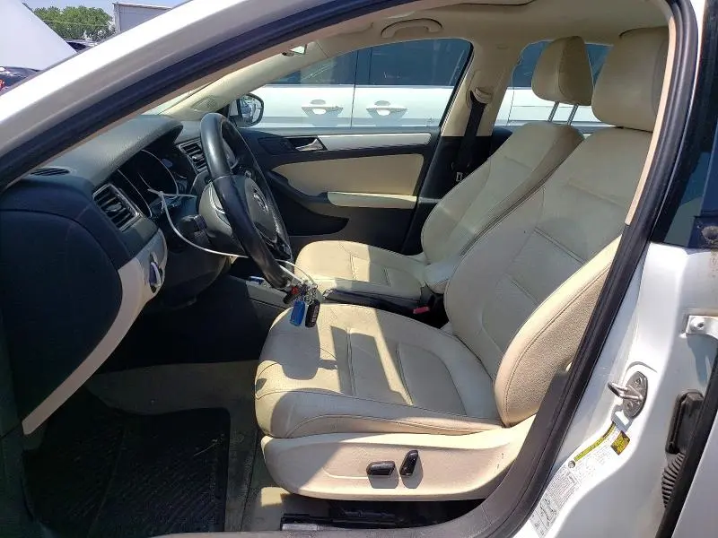 2016 VOLKSWAGEN JETTA HYBRID  