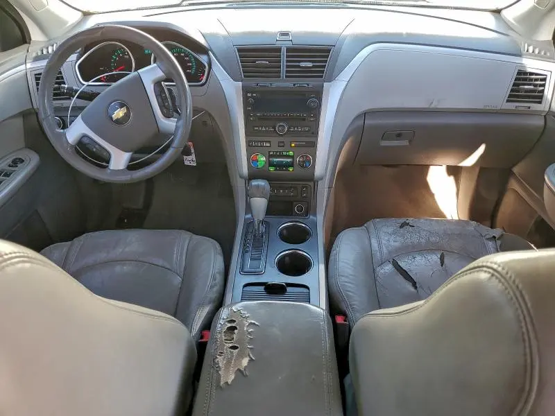 2011 CHEVROLET TRAVERSE LT  