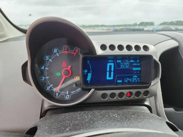 2016 CHEVROLET SONIC LT  