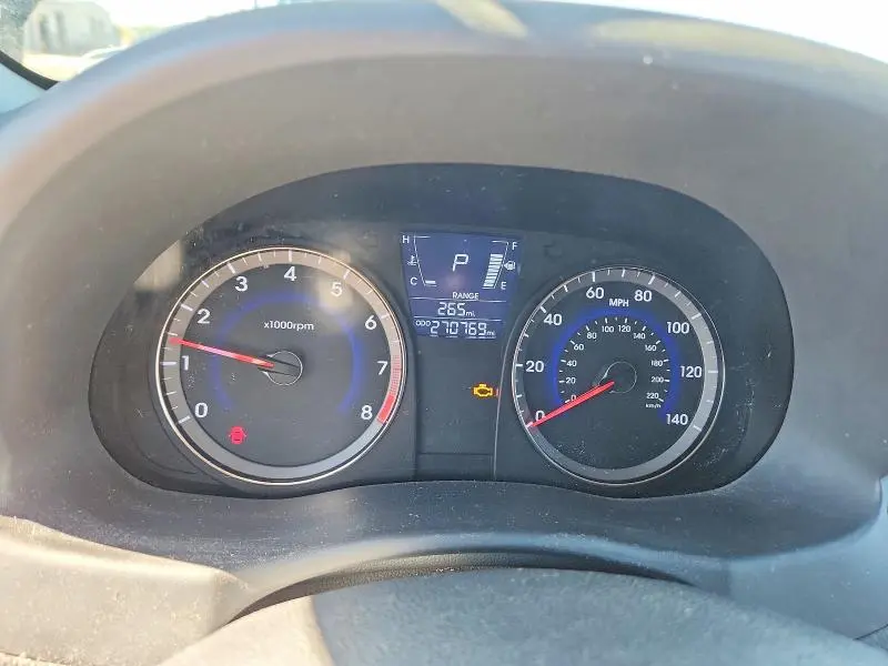 2013 HYUNDAI ACCENT SE  