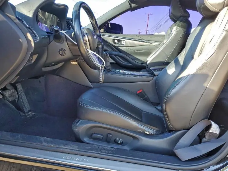 2017 INFINITI Q60 PREMIUM  