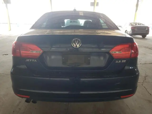 2011 VOLKSWAGEN JETTA SE  