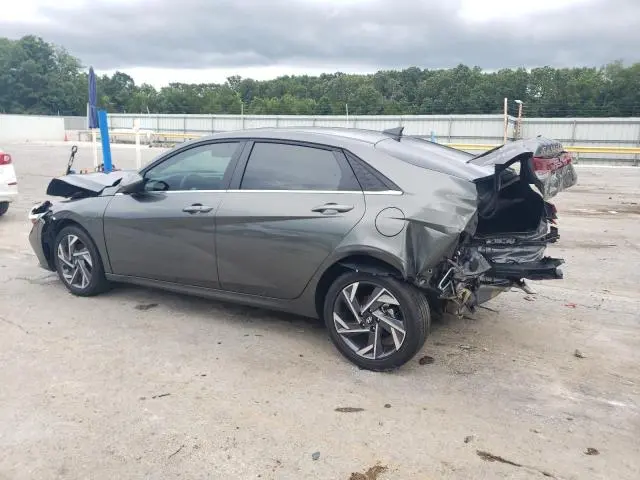 2025 HYUNDAI ELANTRA SEL  