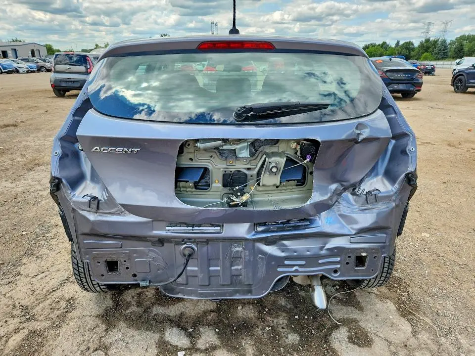 2017 HYUNDAI ACCENT SE  