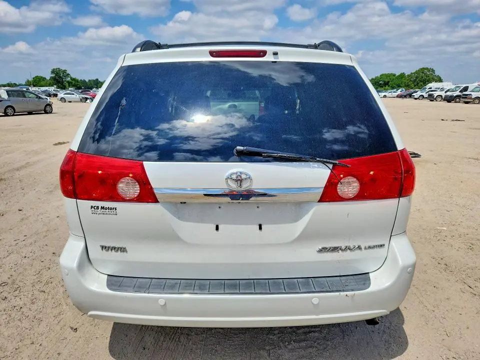 2010 TOYOTA SIENNA XLE LIMITED  