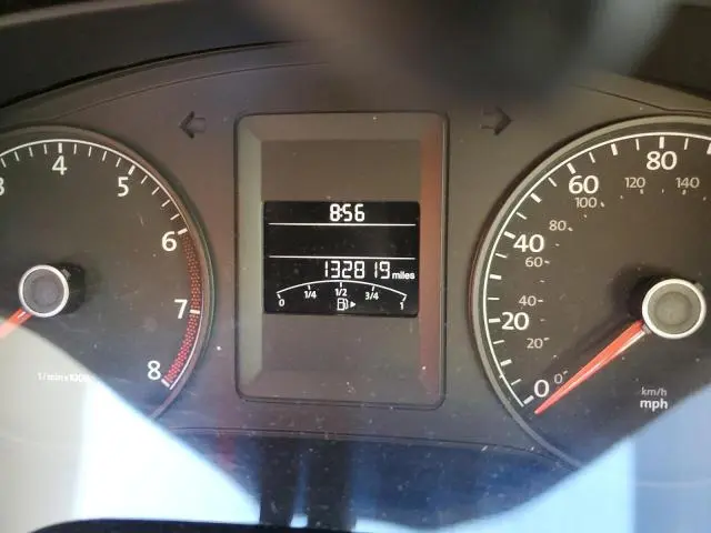 2011 VOLKSWAGEN JETTA SE  
