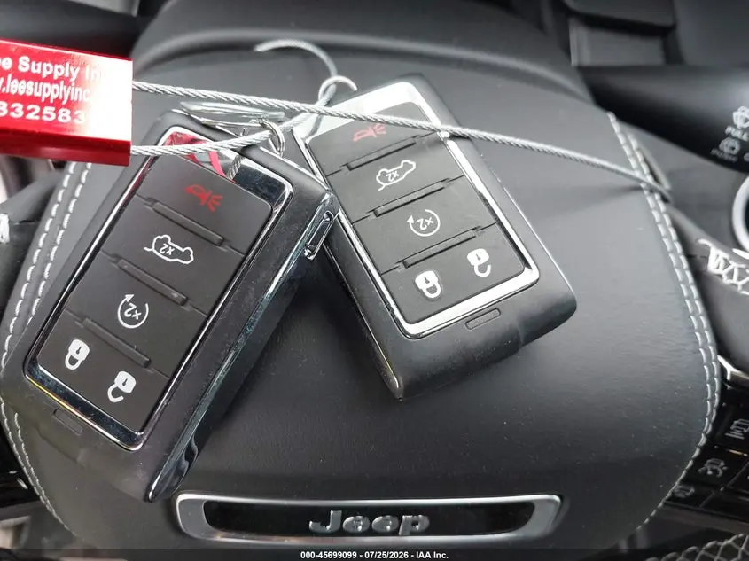 2025 JEEP GRAND CHEROKEE OVERLAND 4X4
