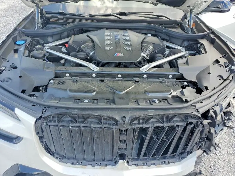 2026 BMW X7 M60I  