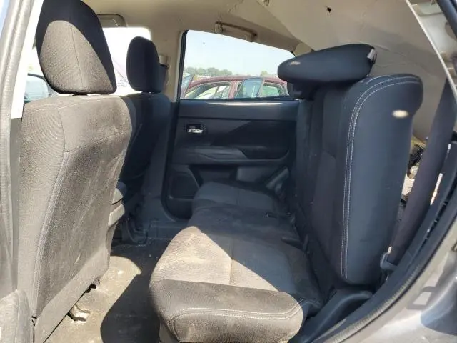 2018 MITSUBISHI OUTLANDER ES  