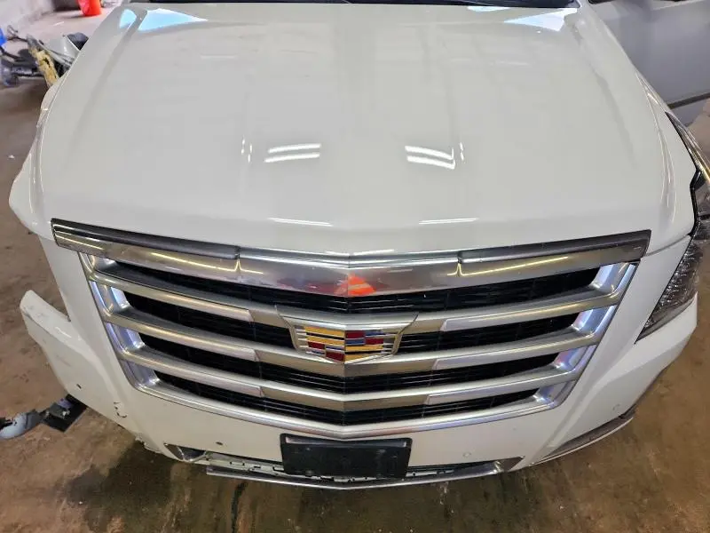 2016 CADILLAC ESCALADE LUXURY  