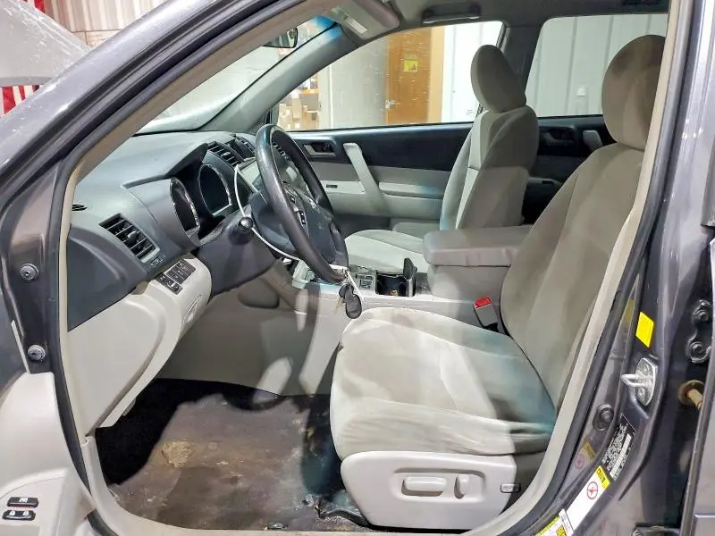 2011 TOYOTA HIGHLANDER BASE  