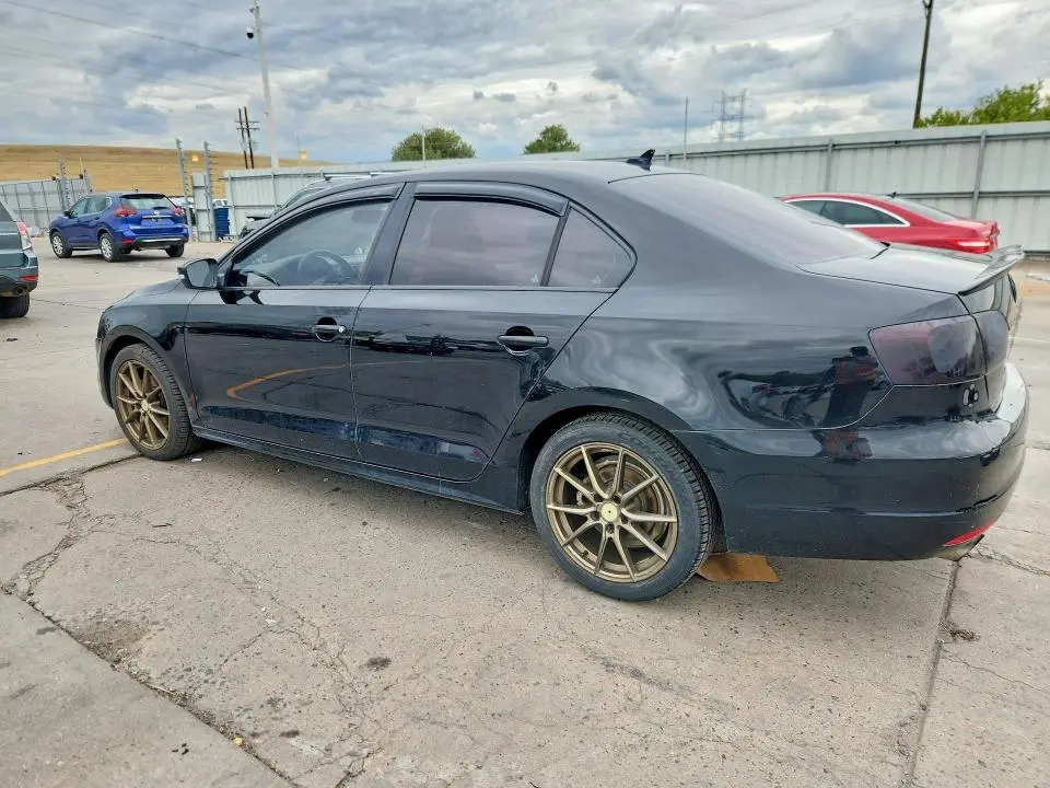2014 VOLKSWAGEN JETTA SE  