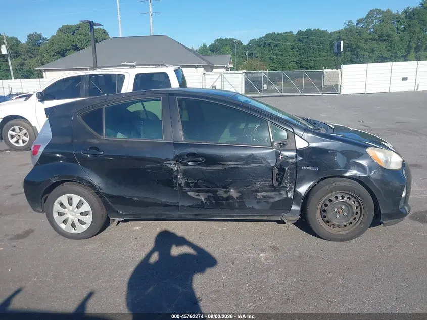 2013 TOYOTA PRIUS C ONE