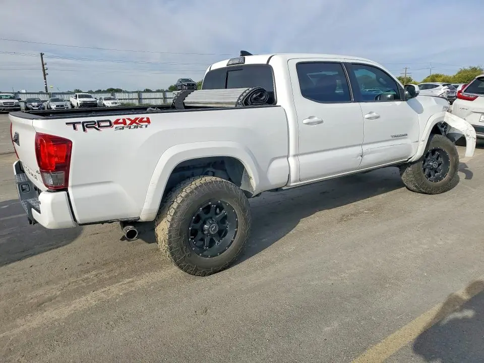 2017 TOYOTA TACOMA TRD SPORT  