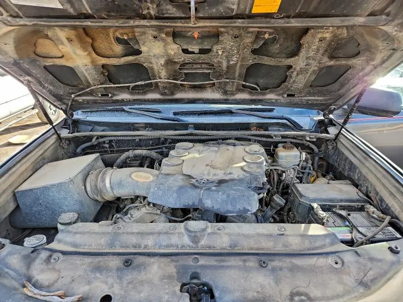 2012 TOYOTA 4RUNNER SR5  