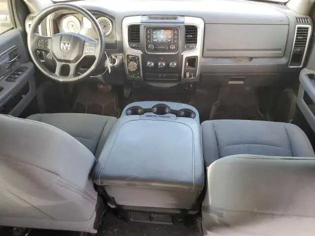 2016 RAM 1500 SLT