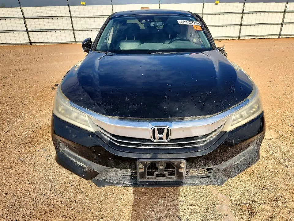 2017 HONDA ACCORD TOURING  