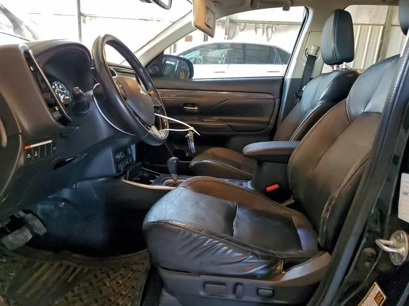 2020 MITSUBISHI OUTLANDER SE  