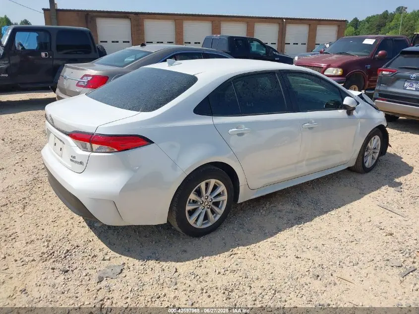 2024 TOYOTA COROLLA HYBRID LE