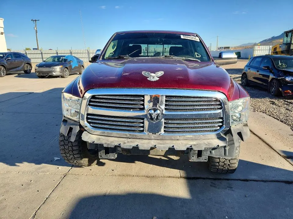 2017 RAM 1500 SLT  