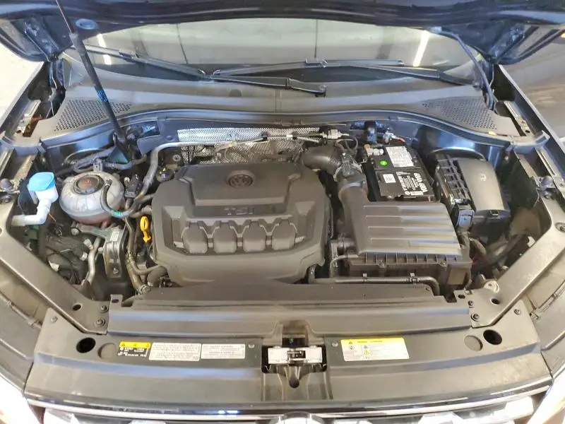 2021 VOLKSWAGEN TIGUAN SE  