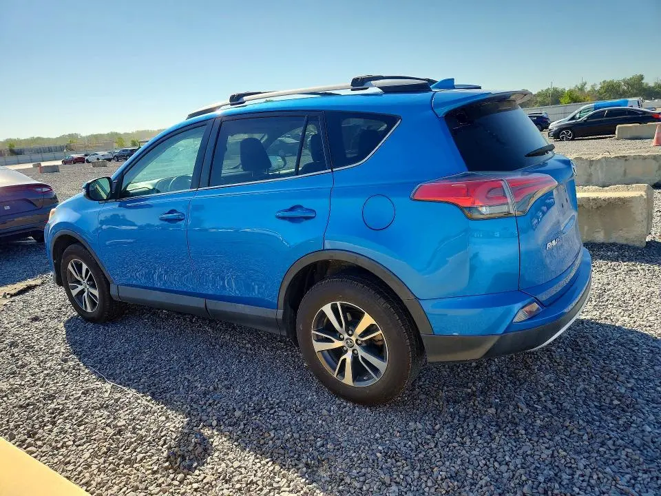 2016 TOYOTA RAV4 XLE  