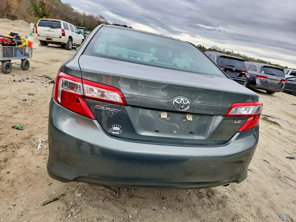 2013 TOYOTA CAMRY LE  