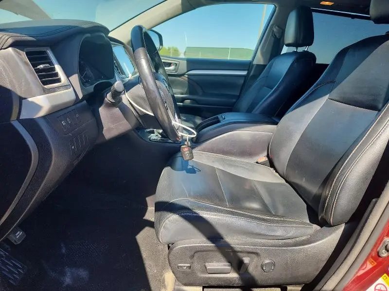 2018 TOYOTA HIGHLANDER XLE  