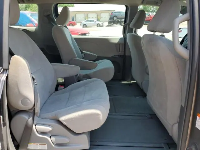 2015 TOYOTA SIENNA   