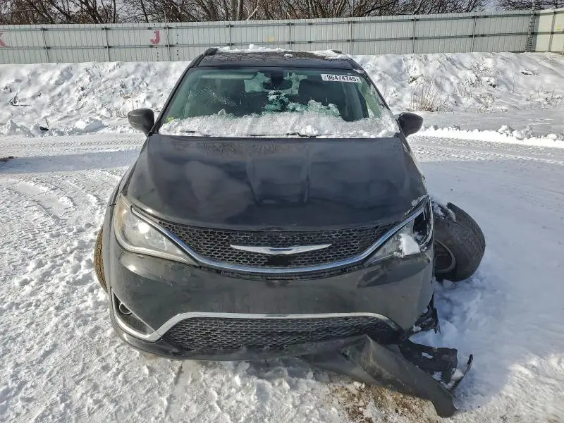2017 CHRYSLER PACIFICA TOURING L  