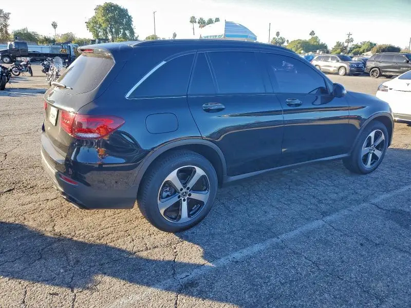 2021 MERCEDES-BENZ GLC 300  