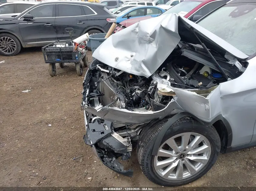 2020 MERCEDES-BENZ GLC 300  