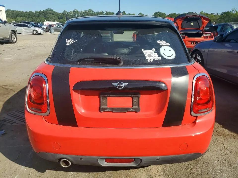 2021 MINI COOPER   