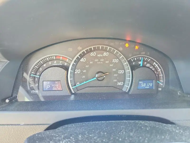 2015 TOYOTA CAMRY LE  