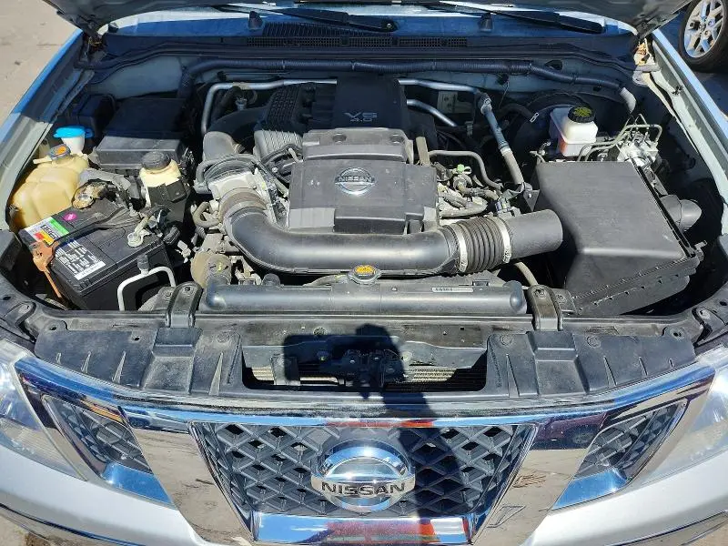 2013 NISSAN FRONTIER S  