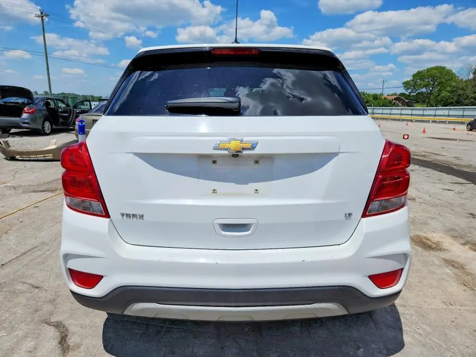2017 CHEVROLET TRAX 1LT  