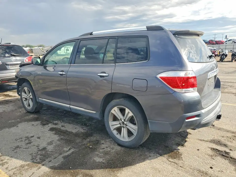 2013 TOYOTA HIGHLANDER LIMITED  