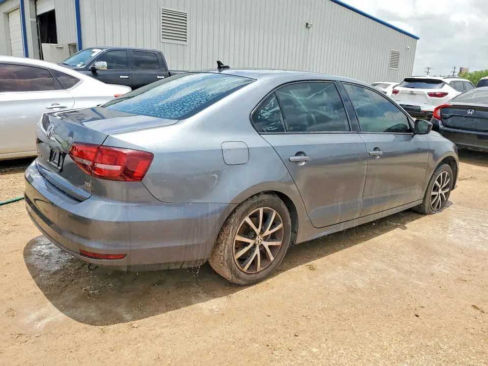 2016 VOLKSWAGEN JETTA SE  