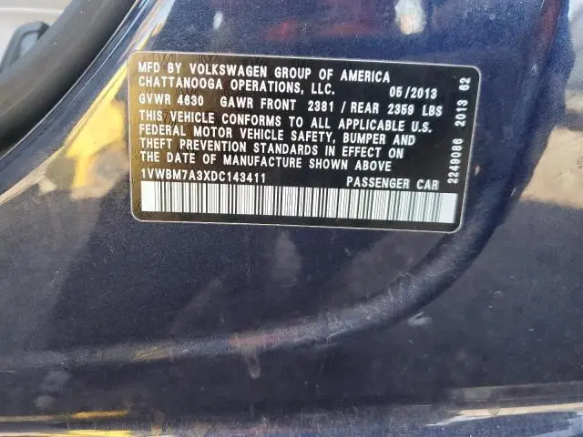 2013 VOLKSWAGEN PASSAT SE  