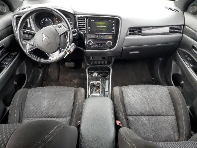 2018 MITSUBISHI OUTLANDER SE  