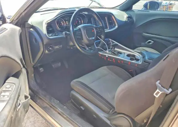 2015 DODGE CHALLENGER SXT  