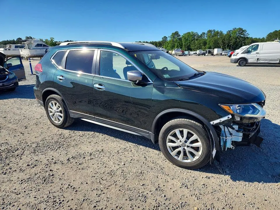 2018 NISSAN ROGUE SV  