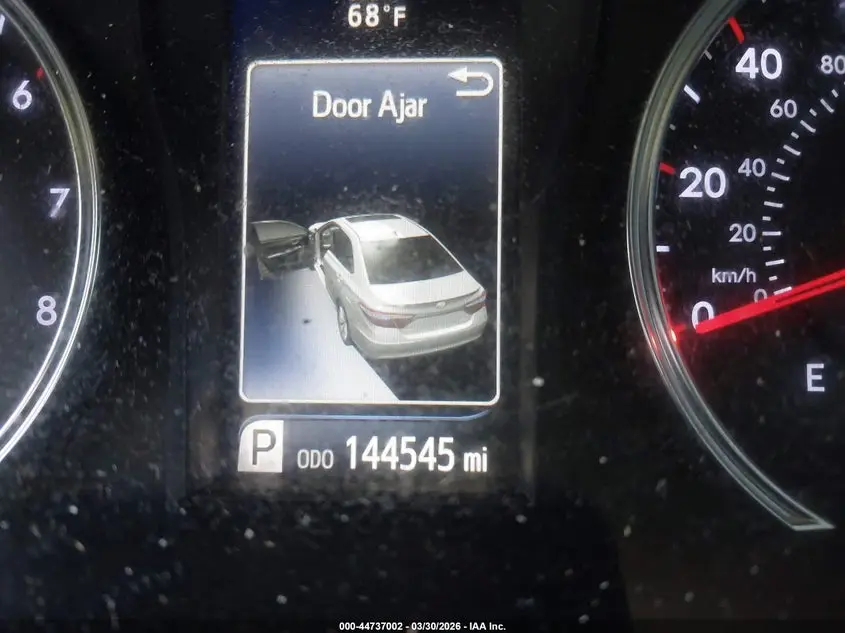 2016 TOYOTA CAMRY SE