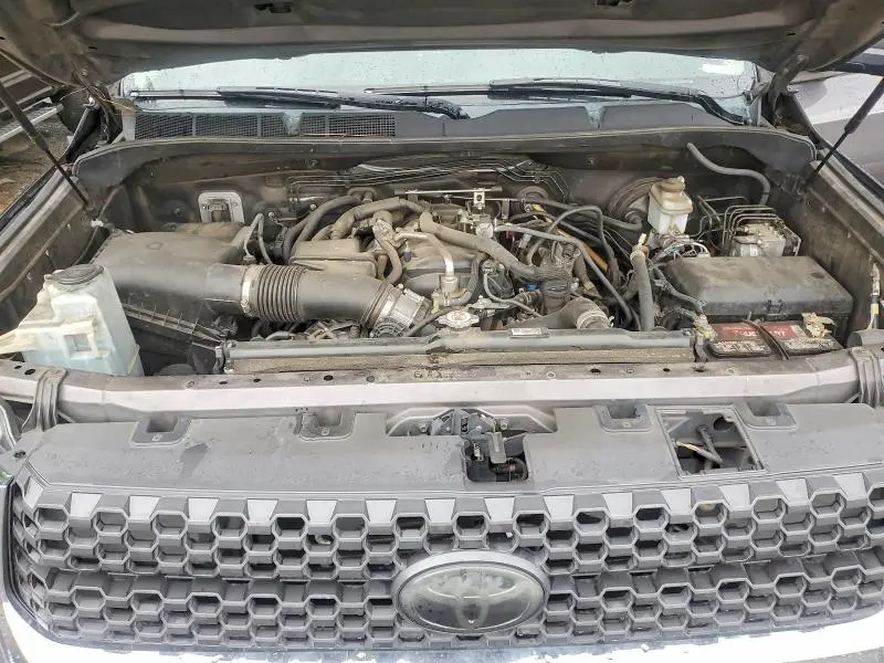 2018 TOYOTA TUNDRA SR5  