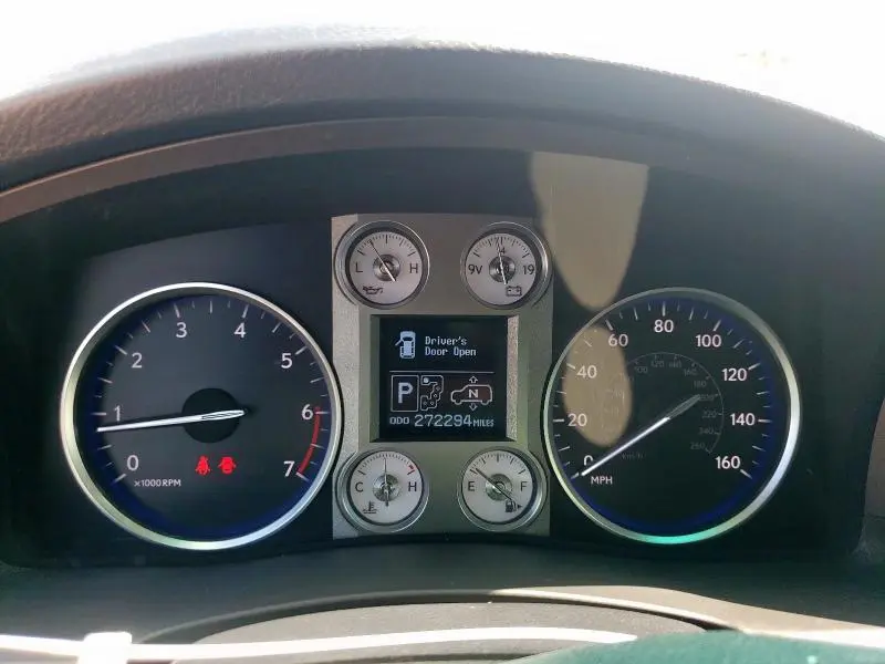 2011 LEXUS LX 570  