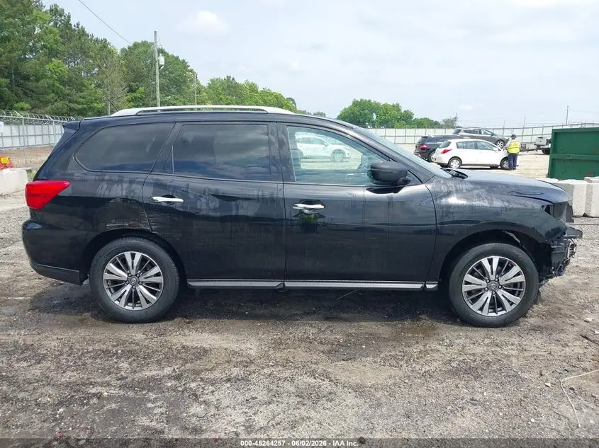 2018 NISSAN PATHFINDER SV