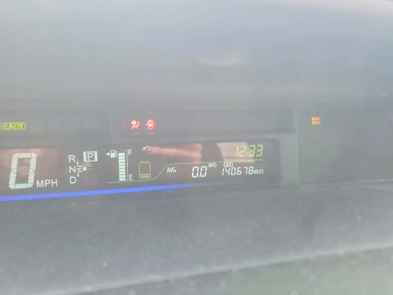 2015 TOYOTA PRIUS V TWO  