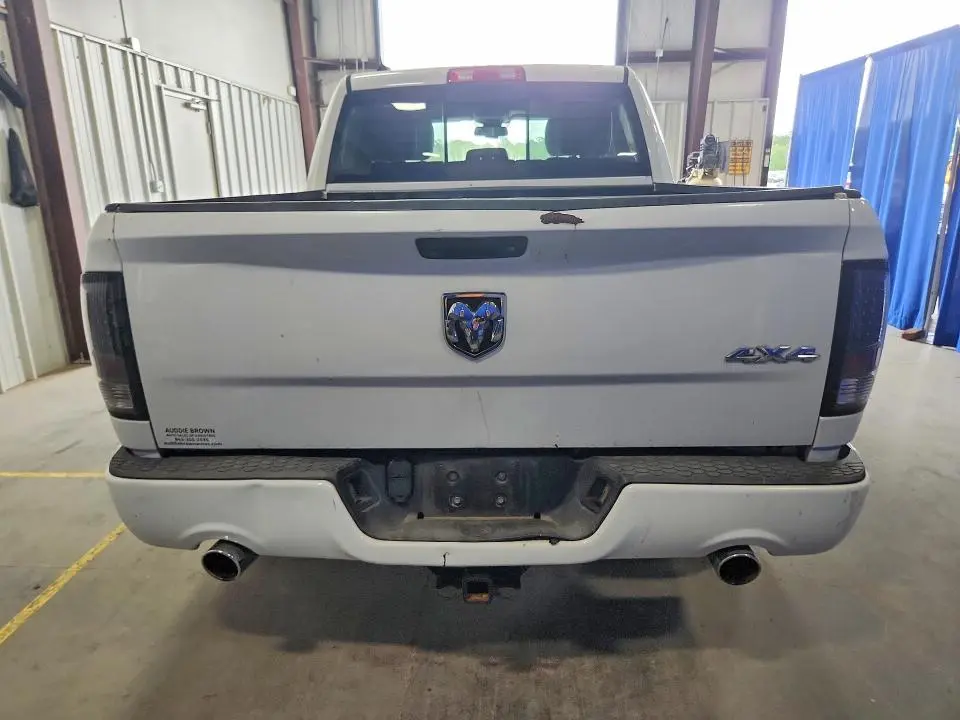 2015 RAM 1500 SPORT  