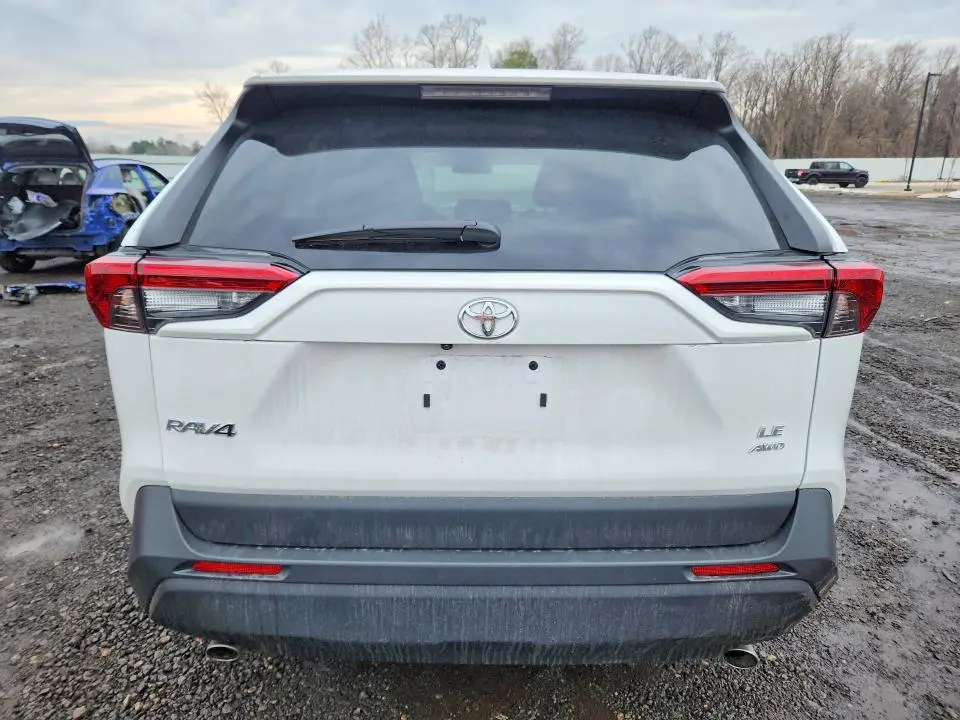 2025 TOYOTA RAV4 LE  
