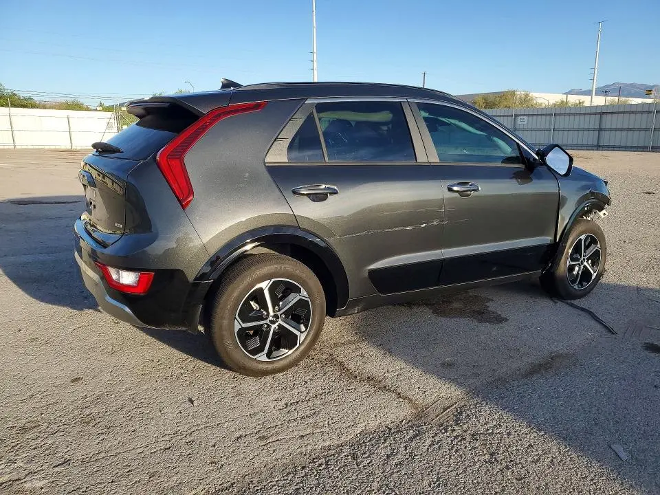 2025 KIA NIRO SX  